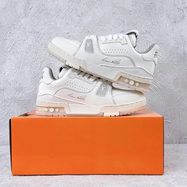 皮灰白 皮灰白