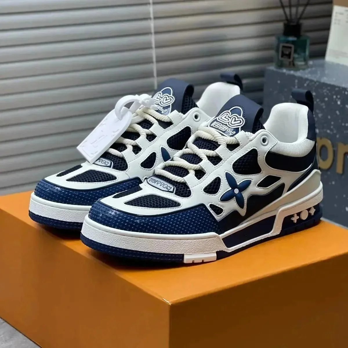 16 16