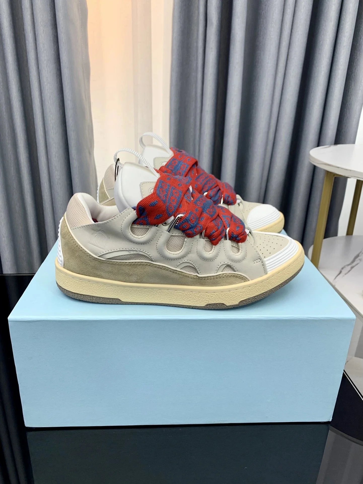 2 2