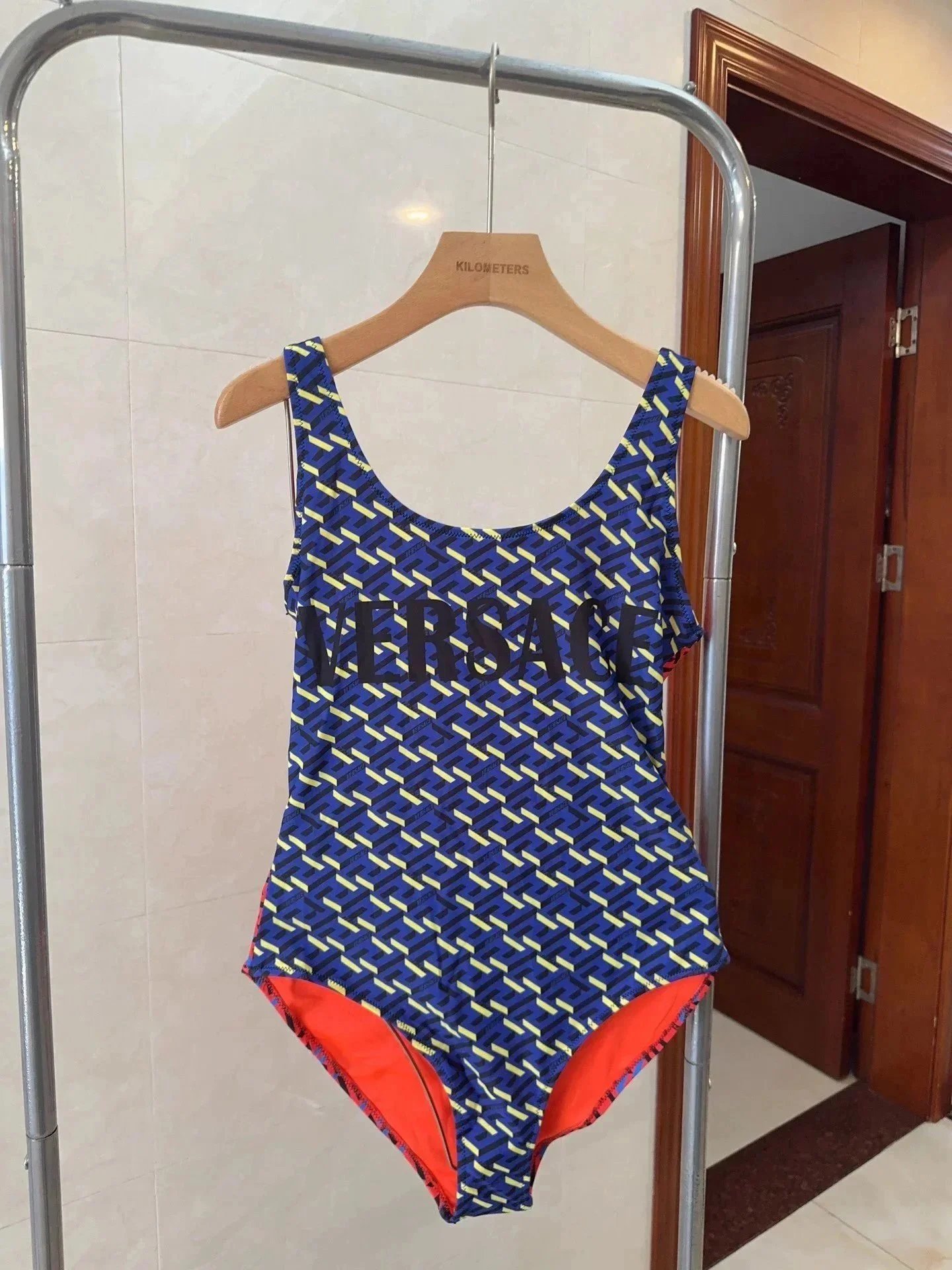 030343031 030343031