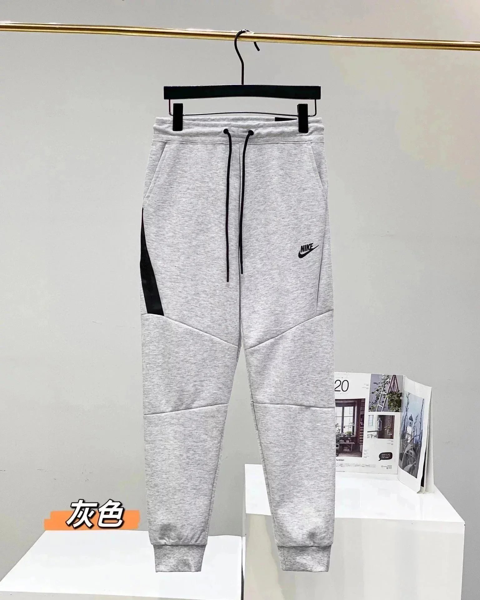 灰色裤子 灰色裤子