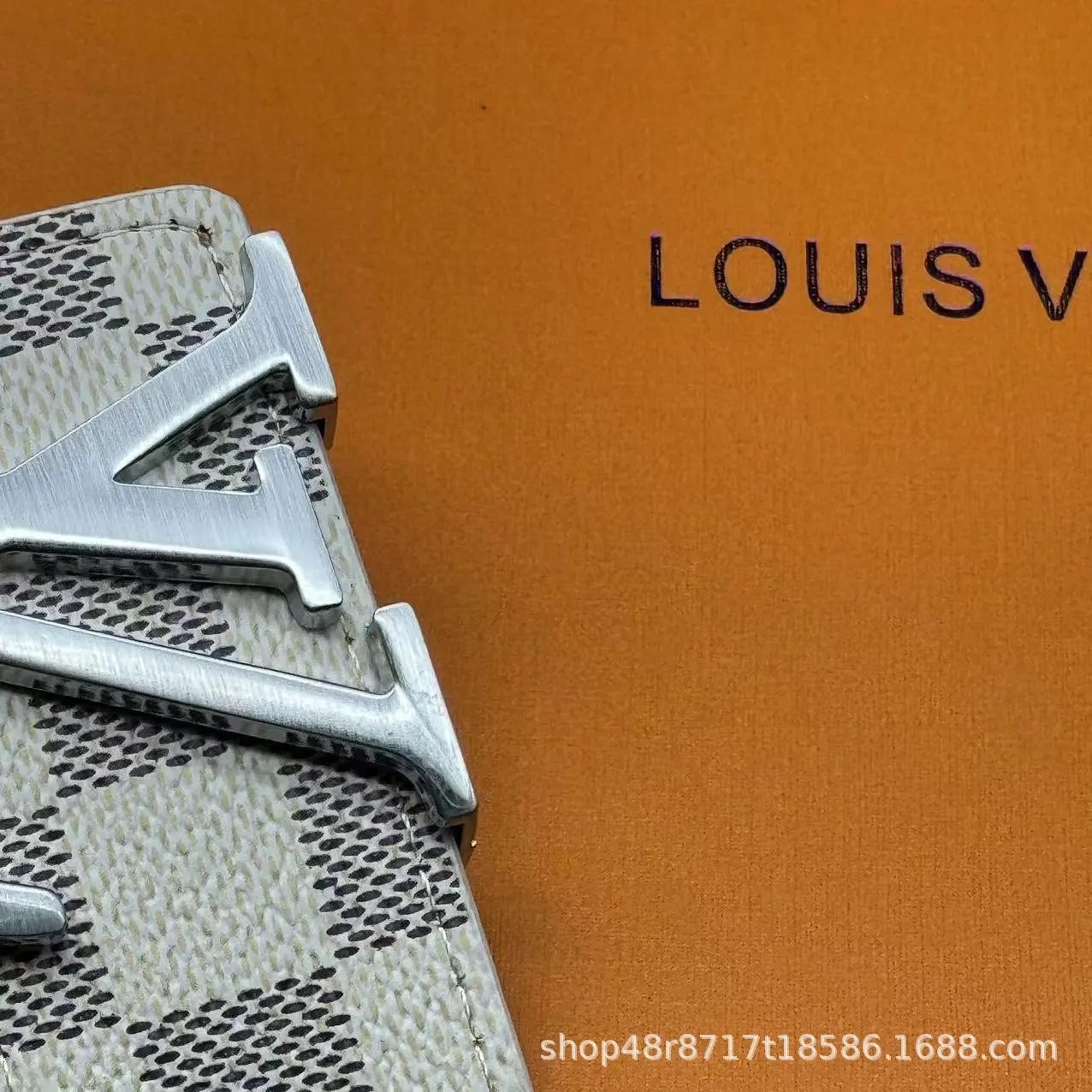 白格 银扣 白格 银扣