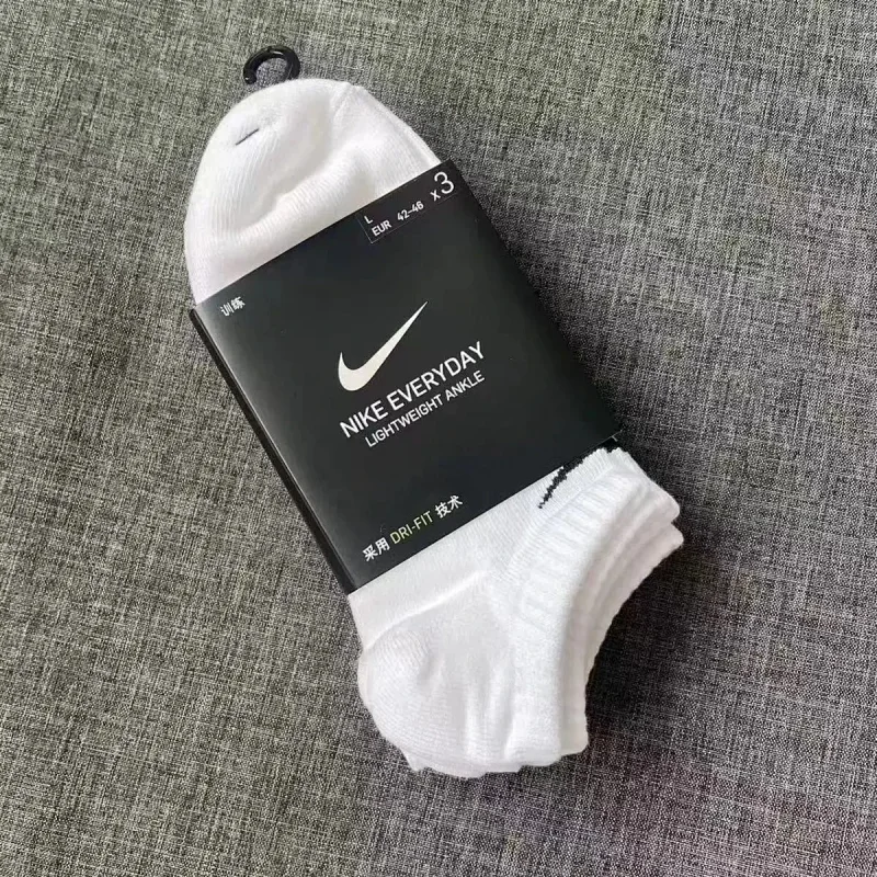 Nike 短筒 3双白色 Nike 短筒 3双白色