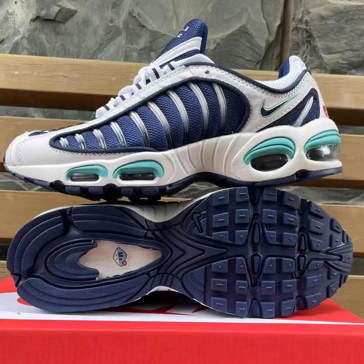 T01 T01