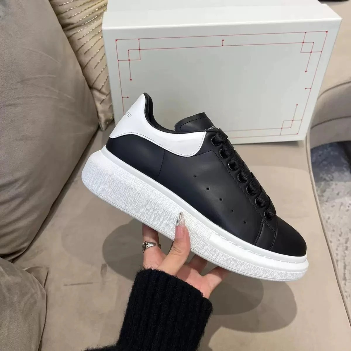 黑白尾 黑白尾