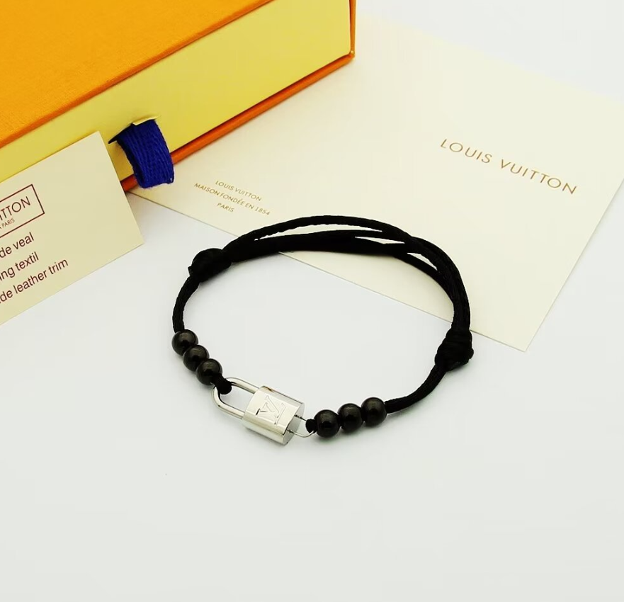 3 3
