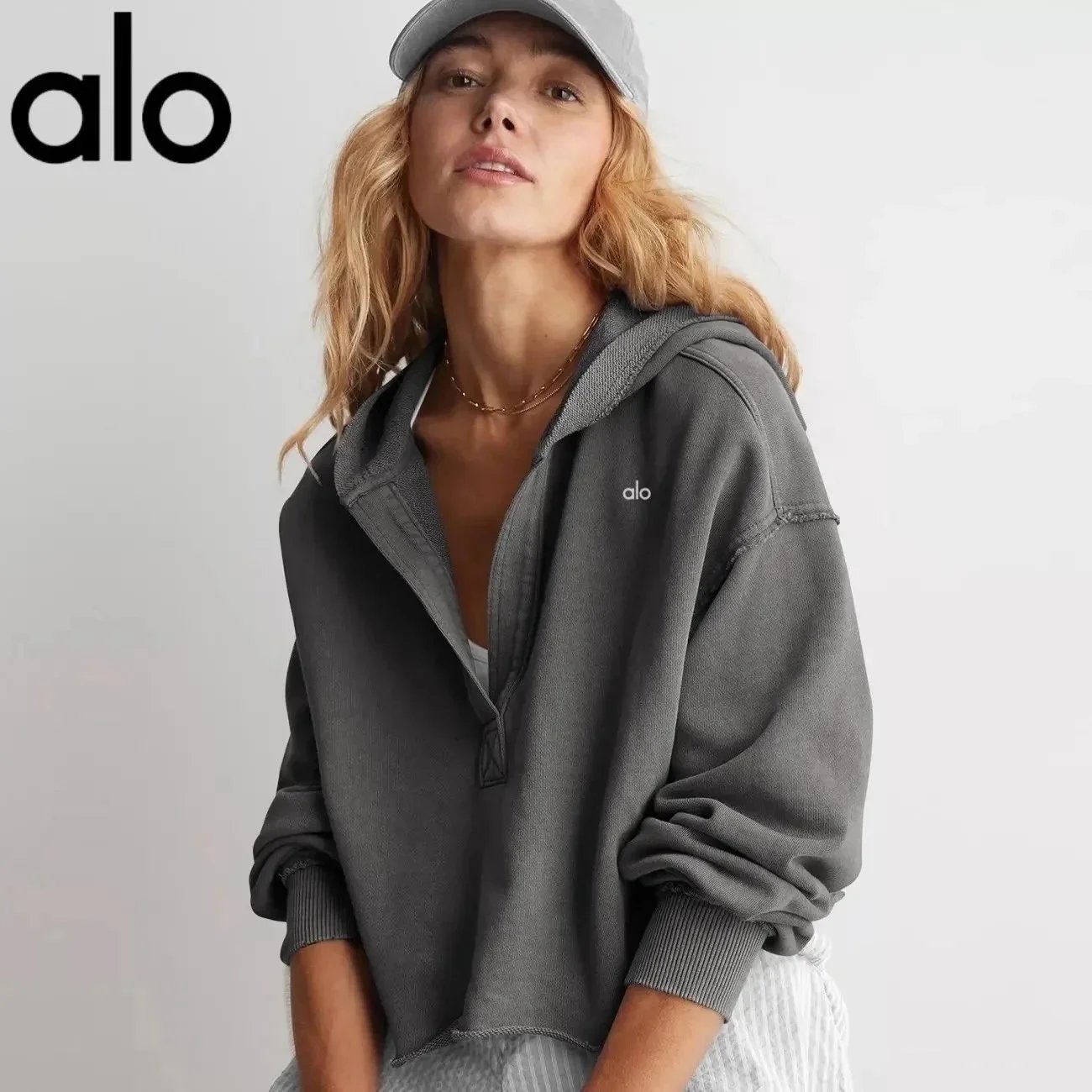 深灰色 深灰色