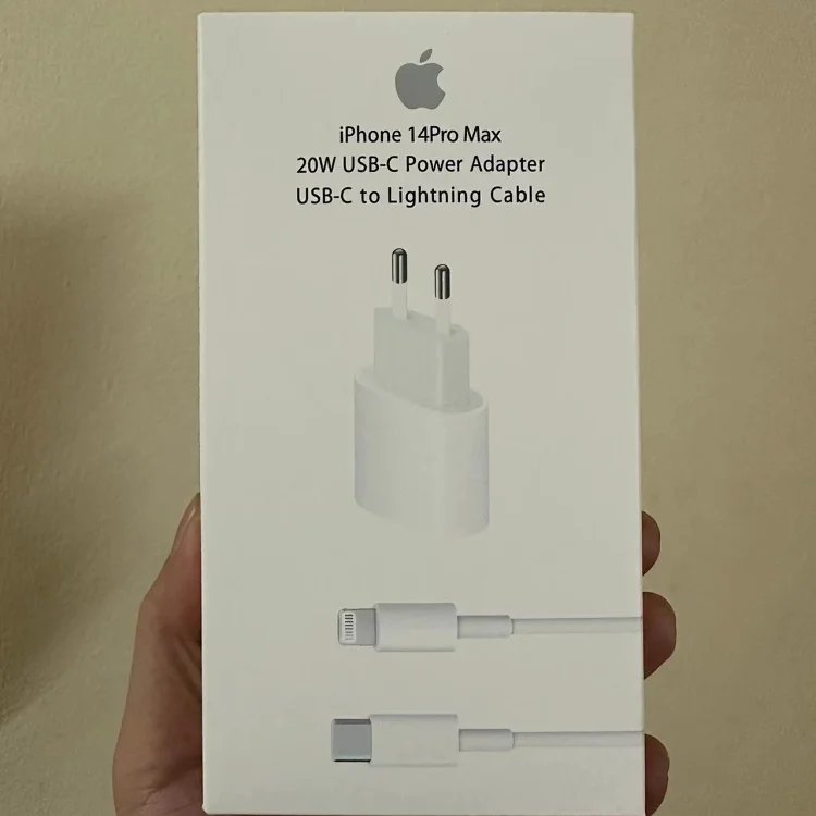 2 meter USB-C to Lightning Cable 2 meter USB-C to Lightning Cable