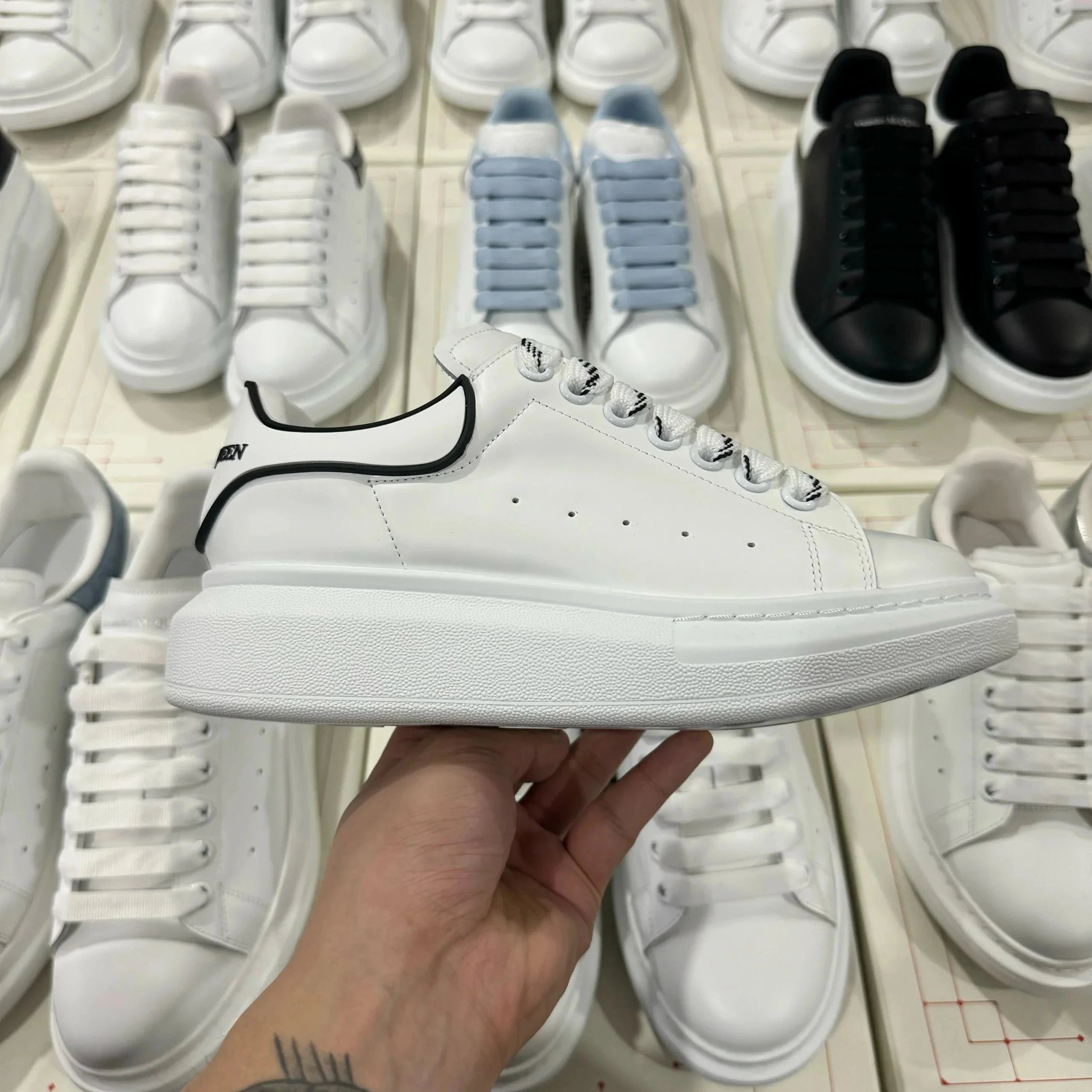 白黑皮尾 白黑皮尾