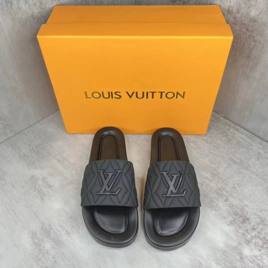 33 33