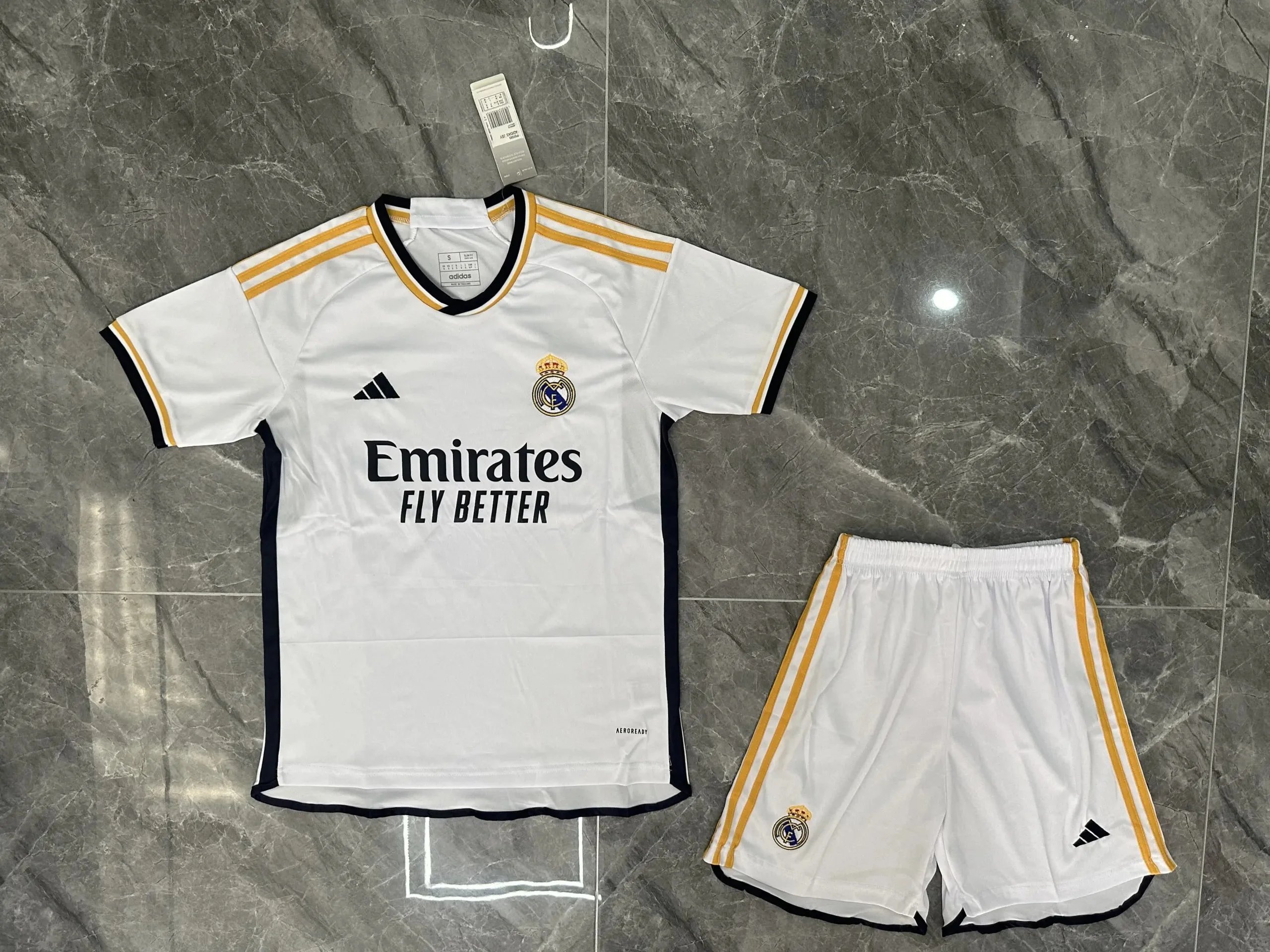 25 25