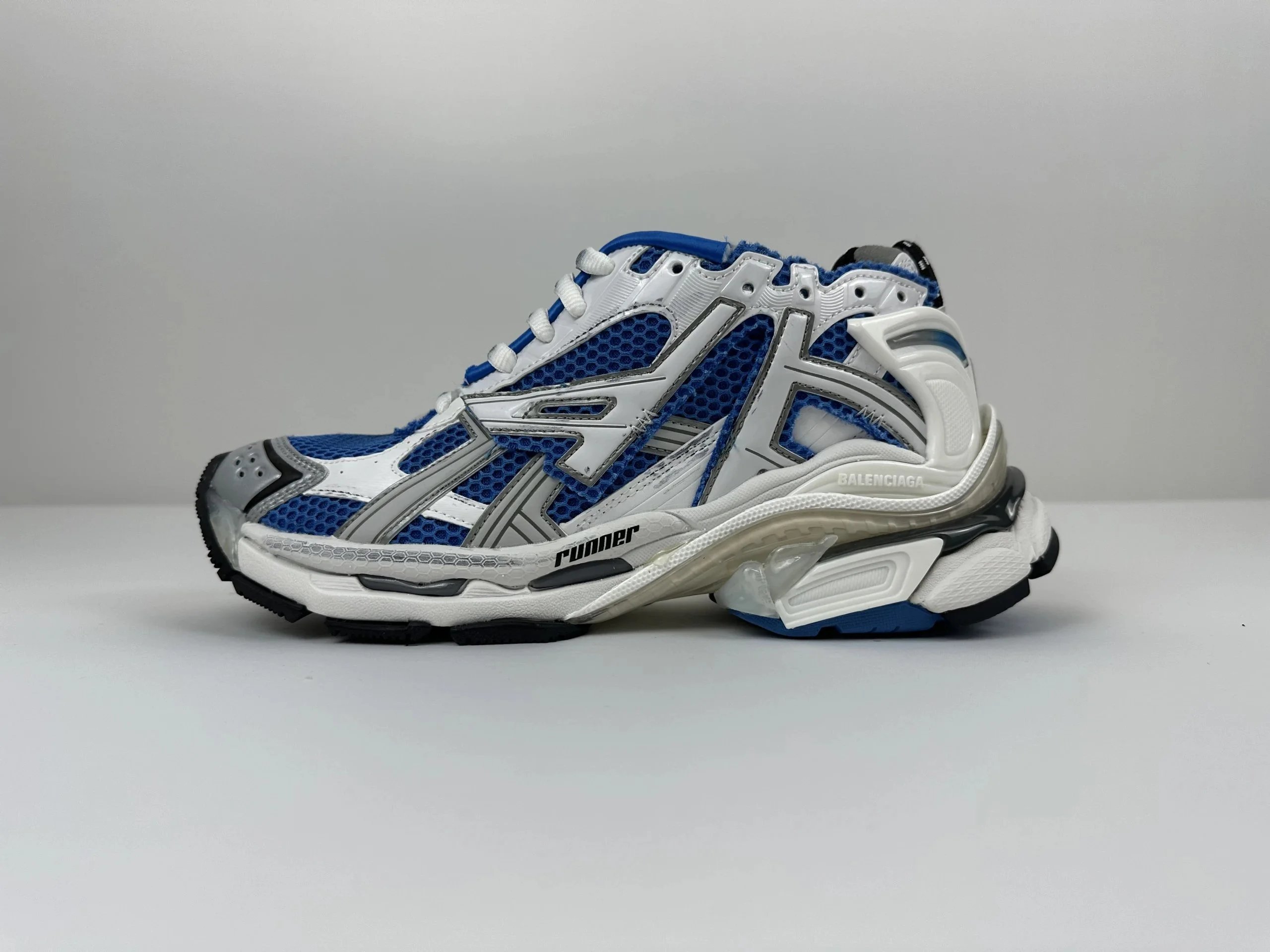 8 8