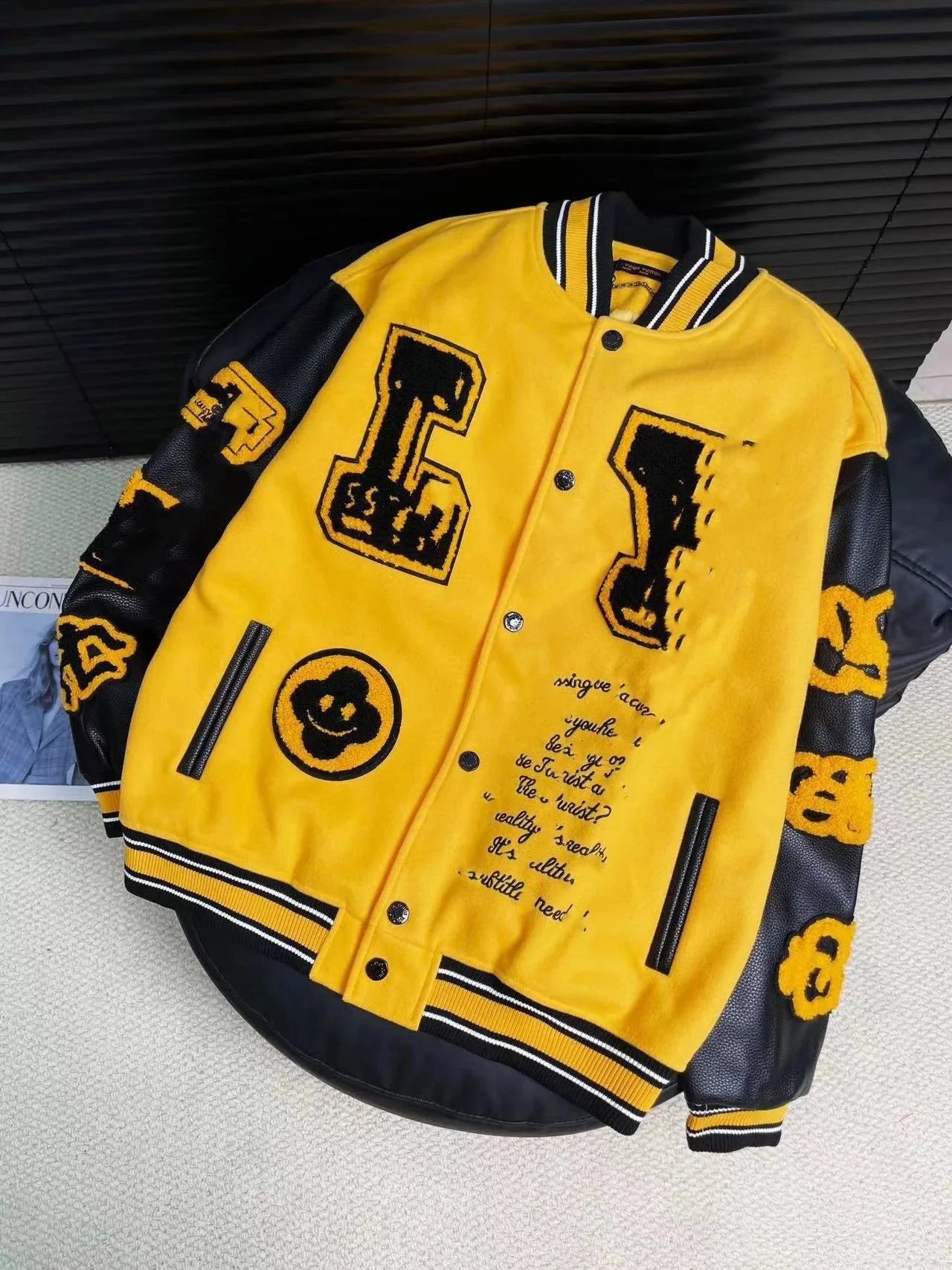 黄色(老虎万针刺绣) 黄色(老虎万针刺绣)