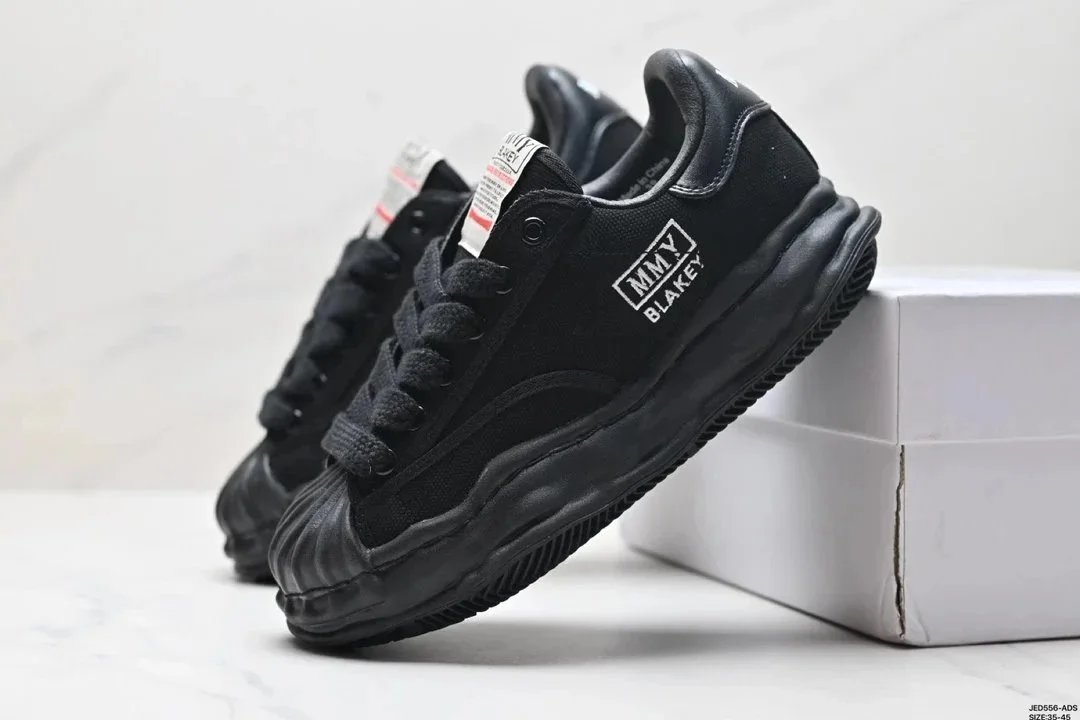 9 9