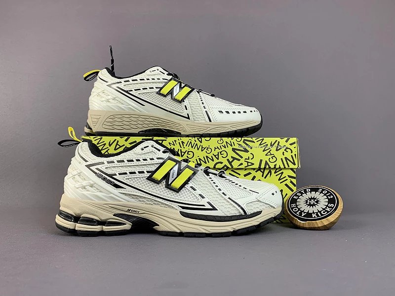 22 22