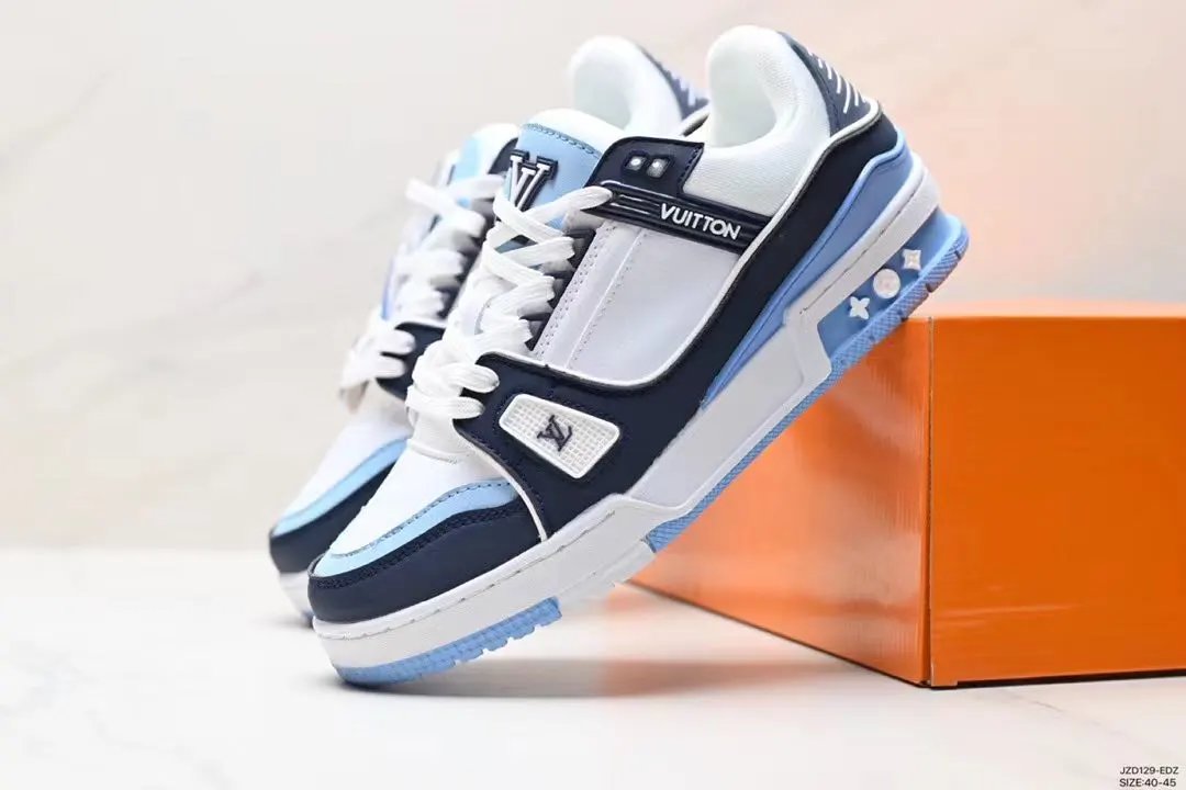 8 白蓝黑 8 白蓝黑