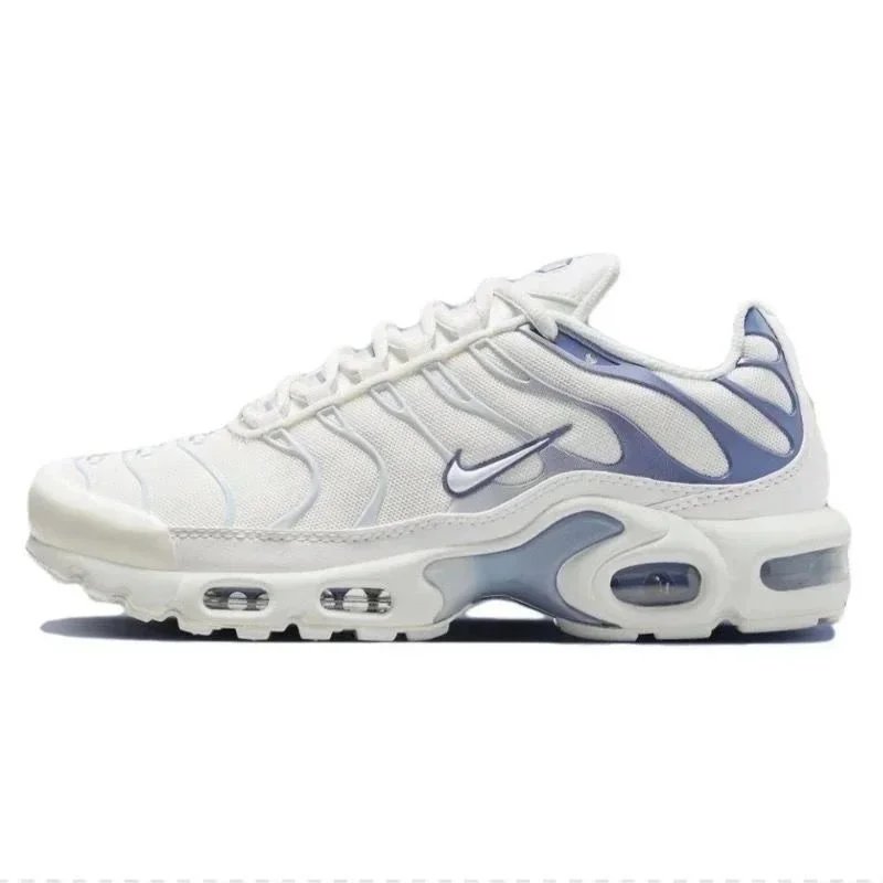 3 3