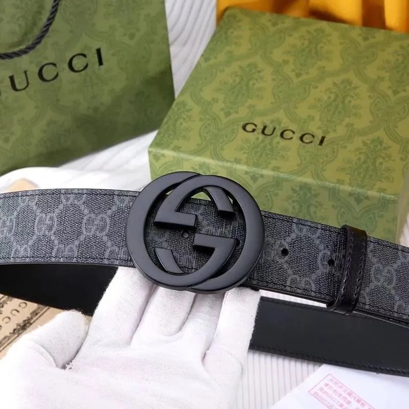 黑布黑扣(专柜小礼盒) 黑布黑扣(专柜小礼盒)