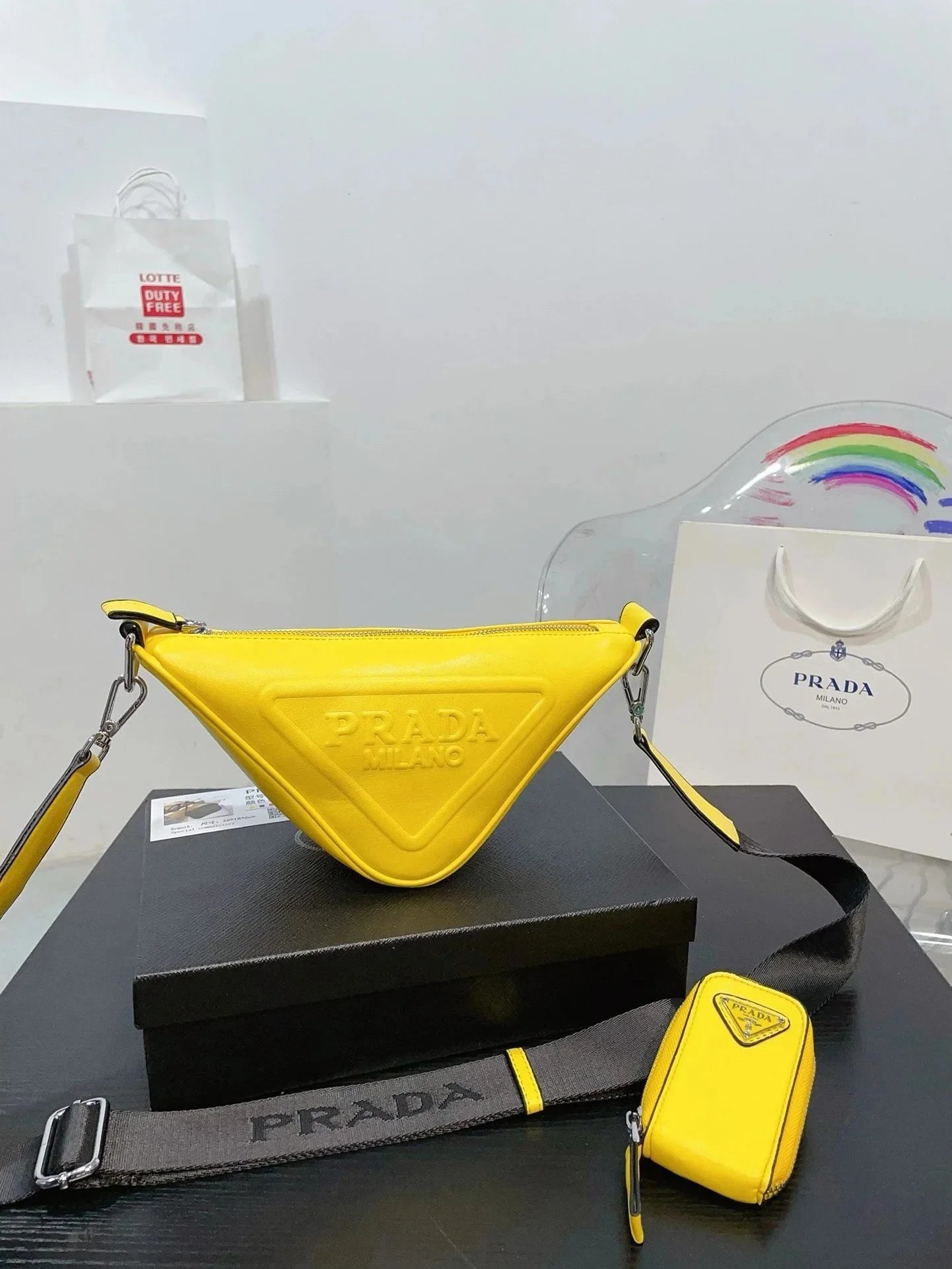 6 6