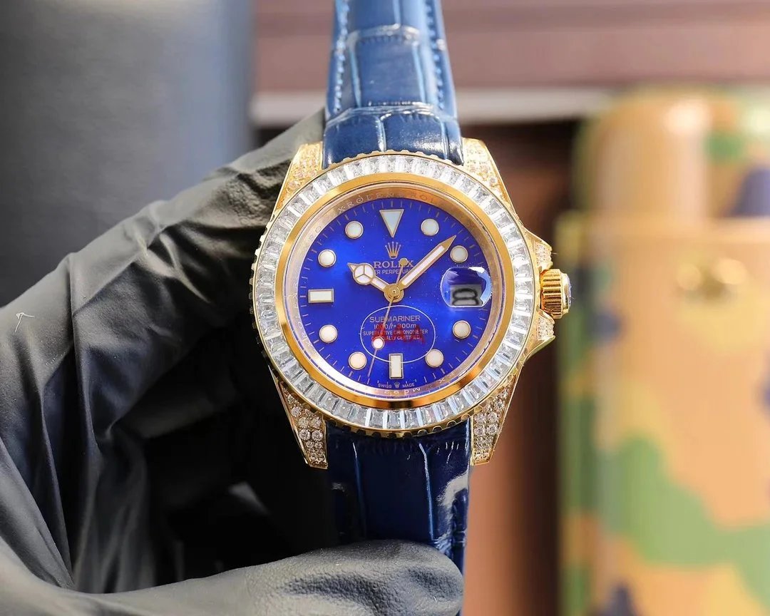32 32