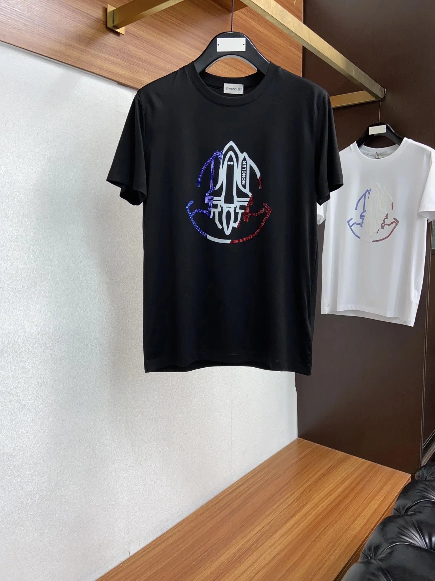 4 4
