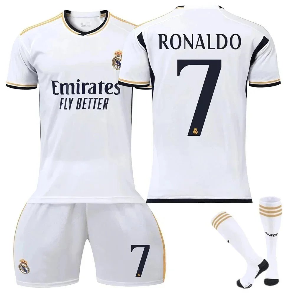 Cristiano Ronaldo’s No. 7 sock style Cristiano Ronaldo’s No. 7 sock style