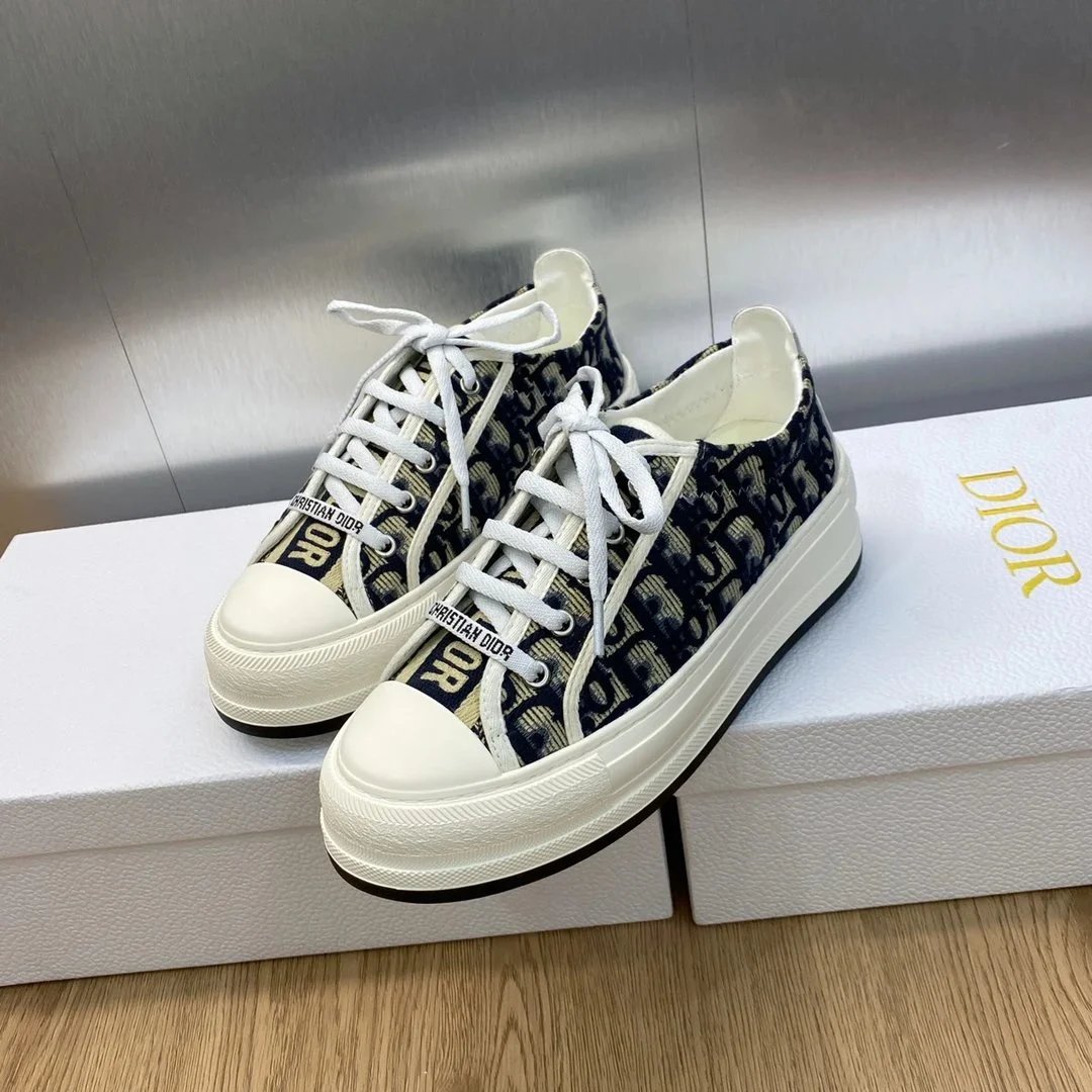 22 22