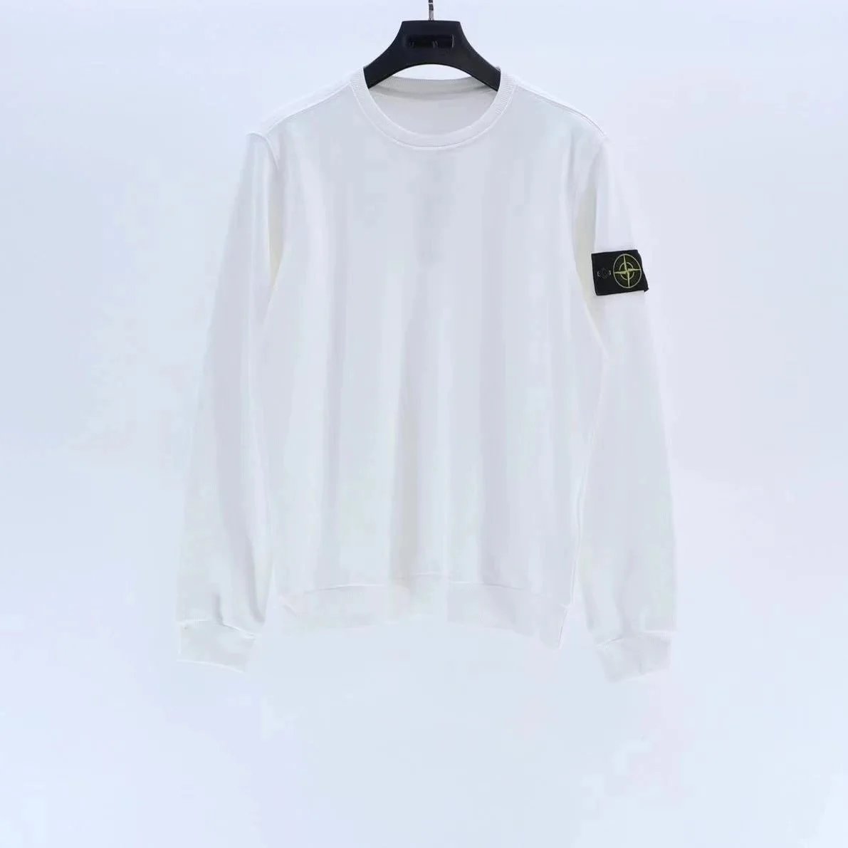 白色卫衣 白色卫衣