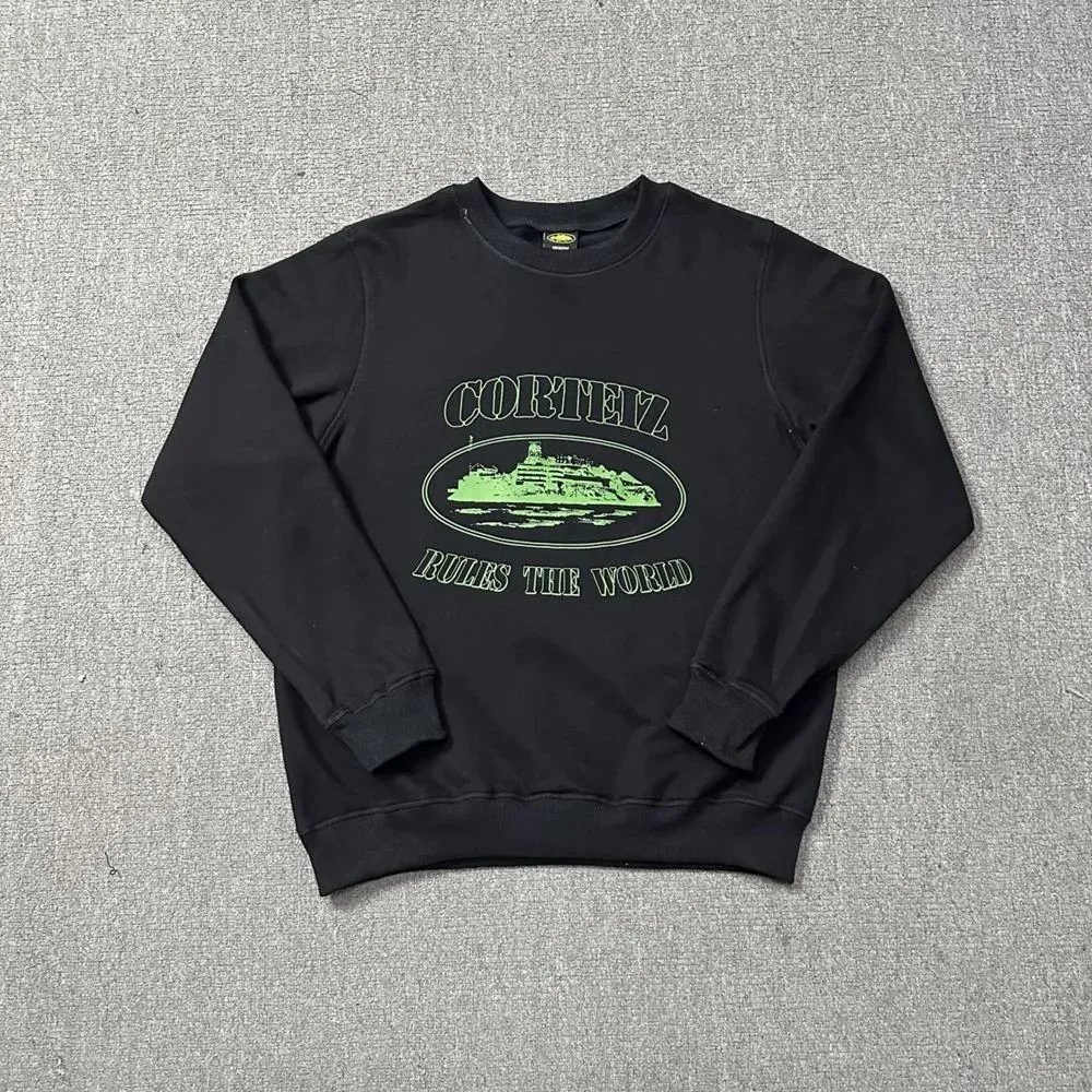32 32