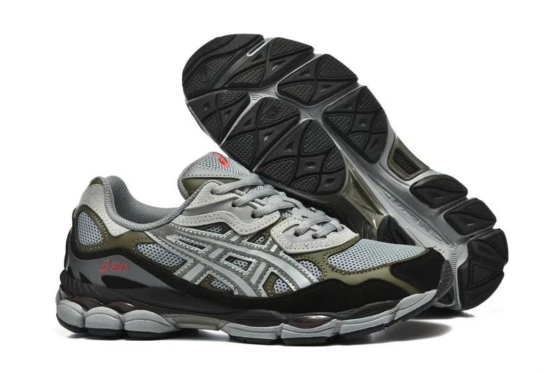 32 32