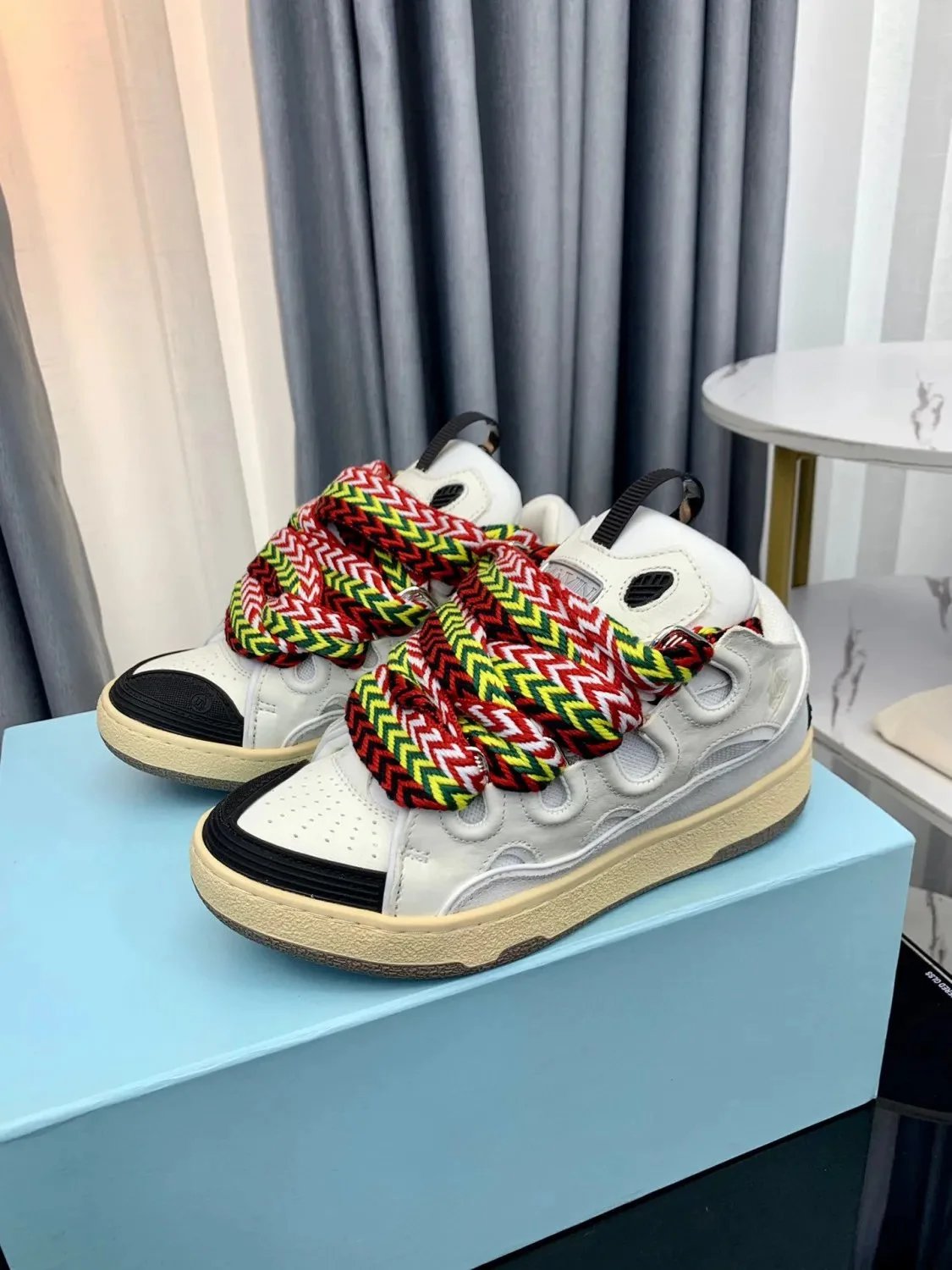01 01