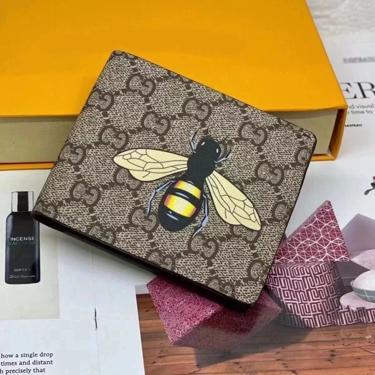 Yellow bee Yellow bee