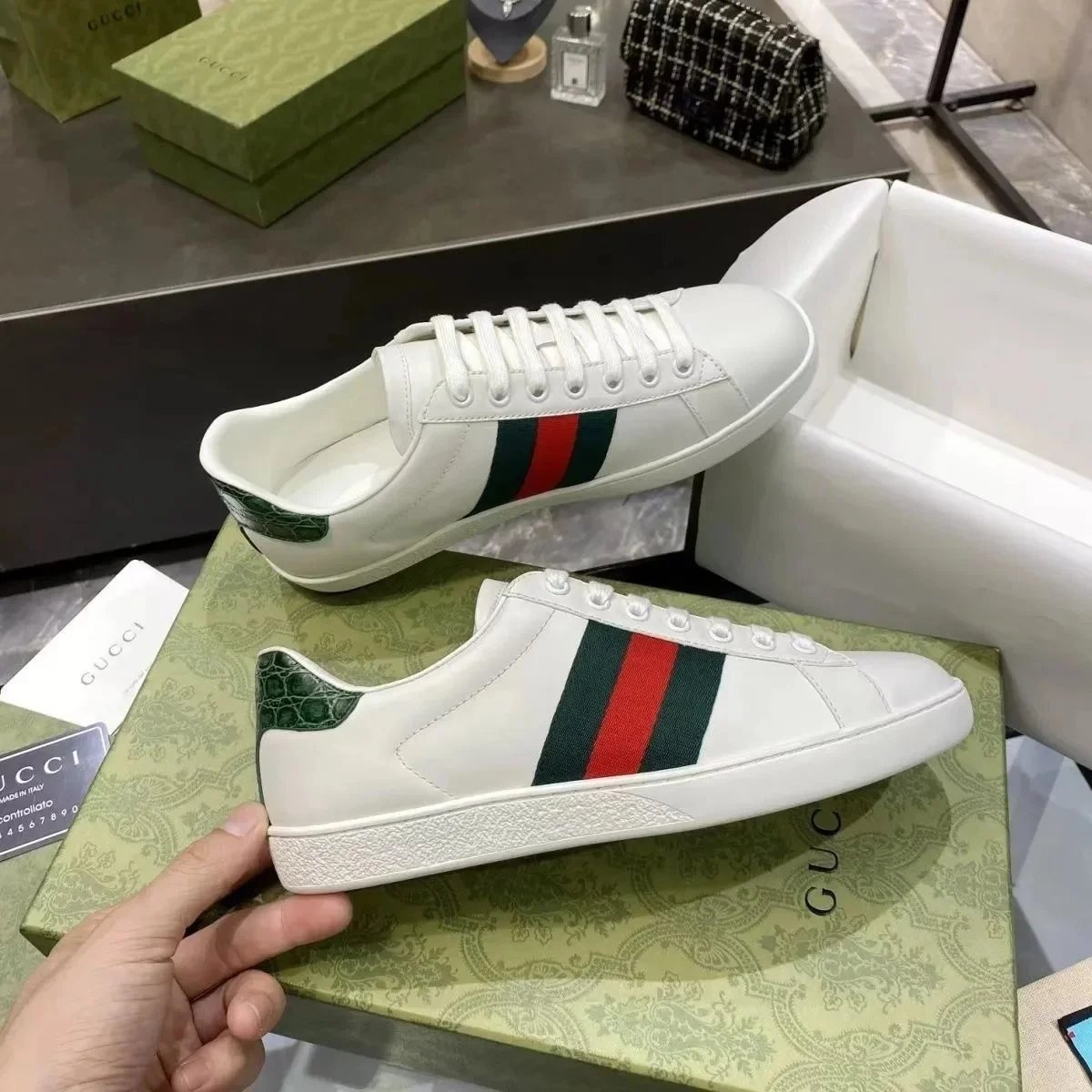 39 39