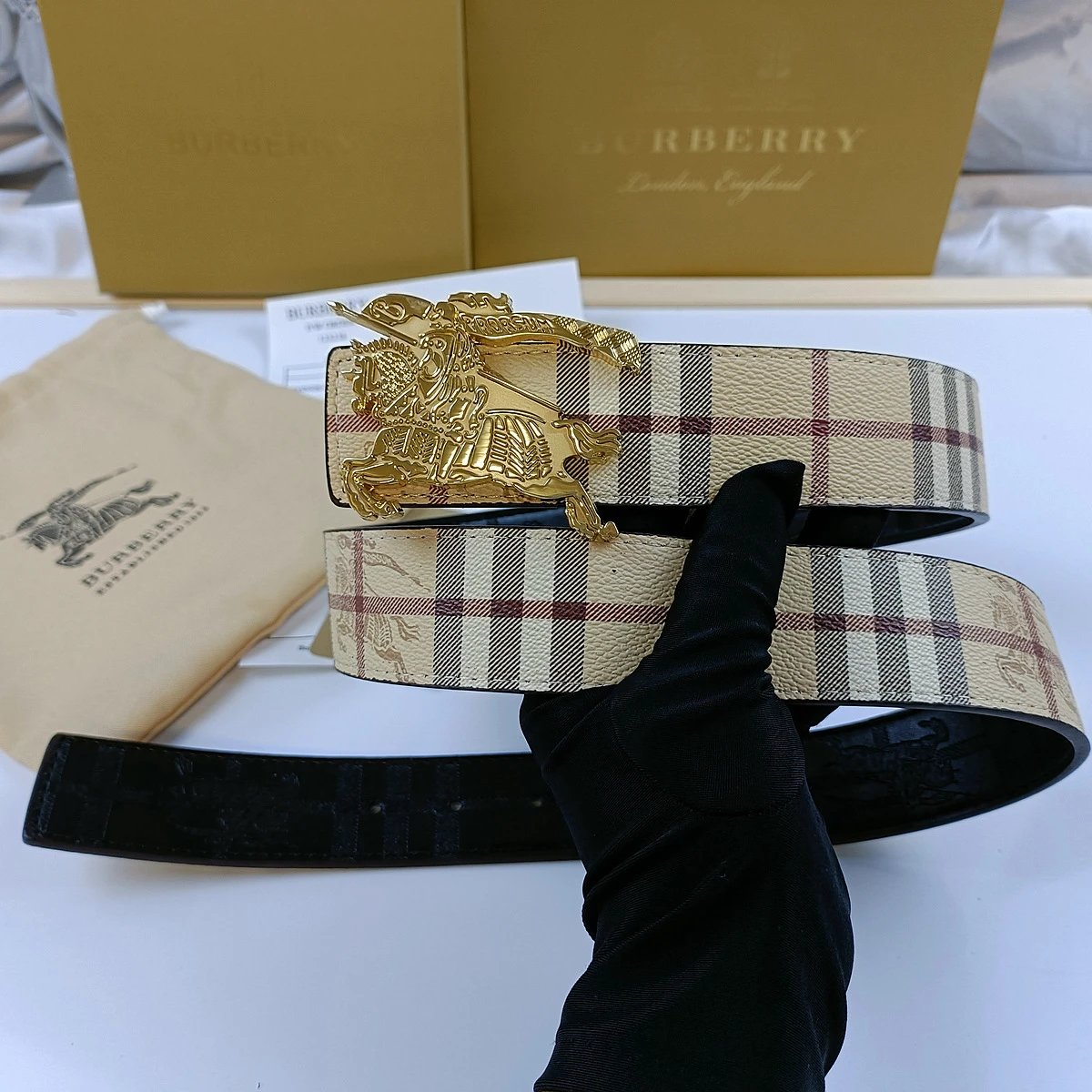 9 9