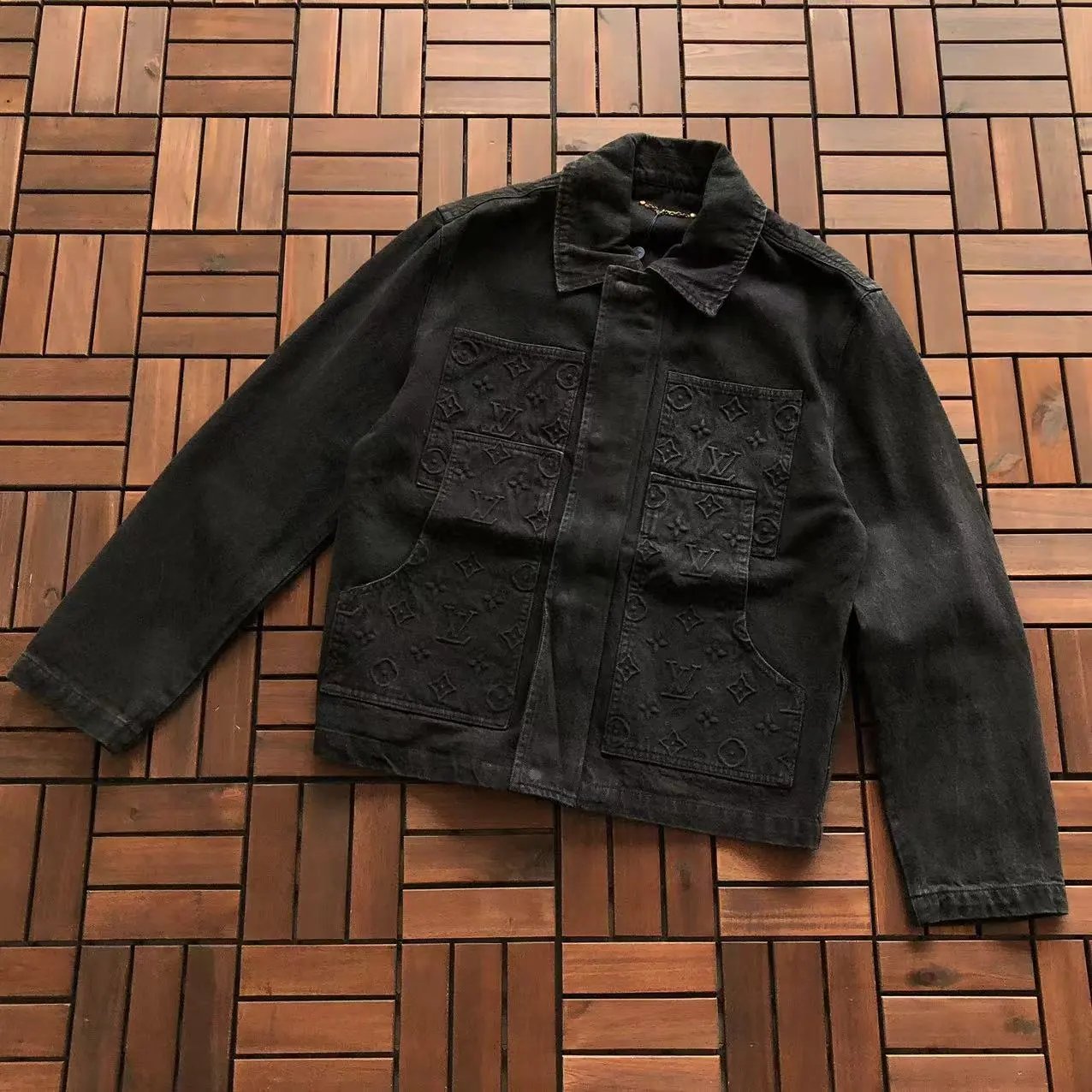 4 4