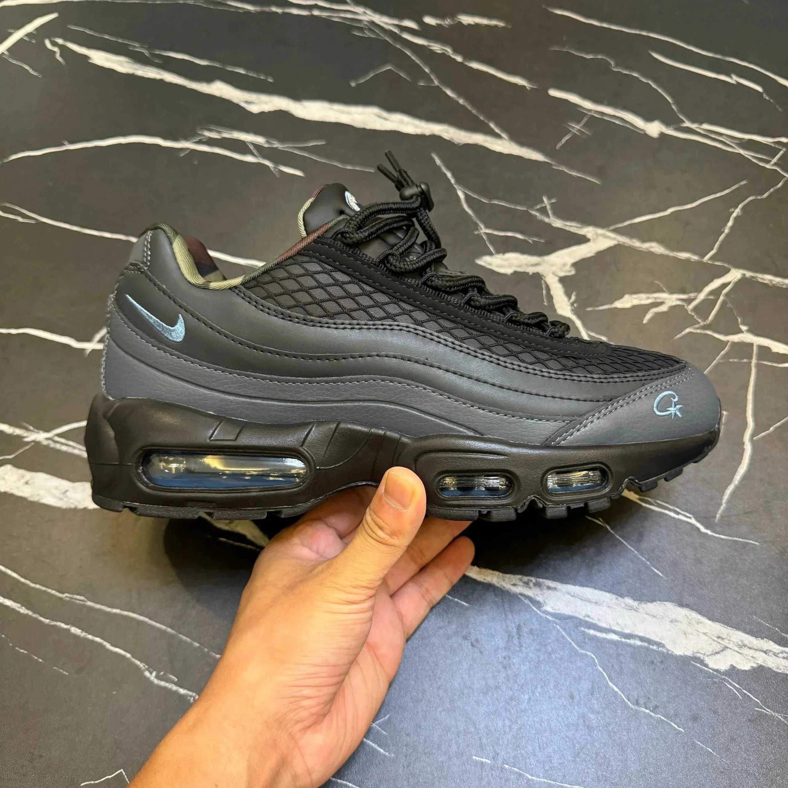 03 03