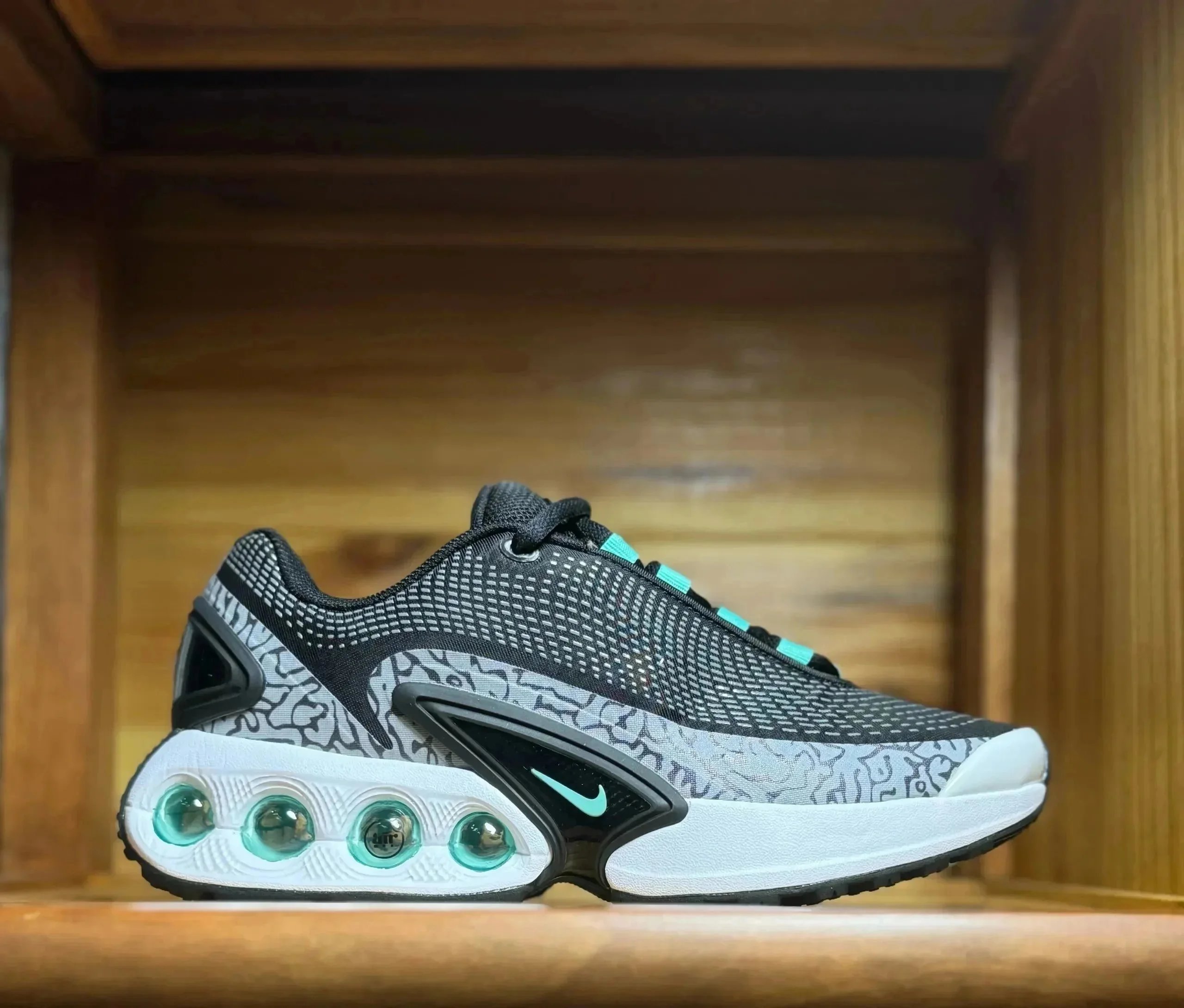 10 10